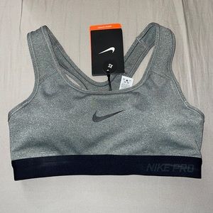 NWT Nike Pro Classic padded Medium support Sports Bra